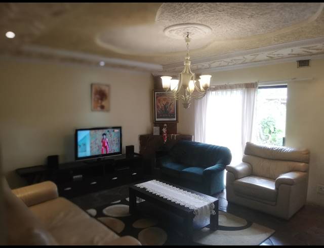 3 BEDROOM HOUSE SOLD IN LYNNFIELD PARK